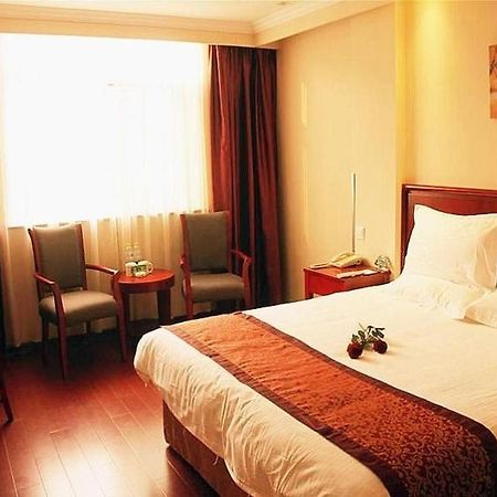 Greentree Inn Jiangsu Yancheng Dongtai Honglan Road Pedestrian Street Express Hotel Exterior photo