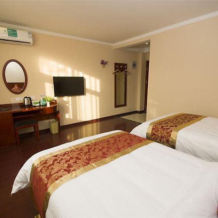 Greentree Inn Jiangsu Yancheng Dongtai Honglan Road Pedestrian Street Express Hotel Exterior photo