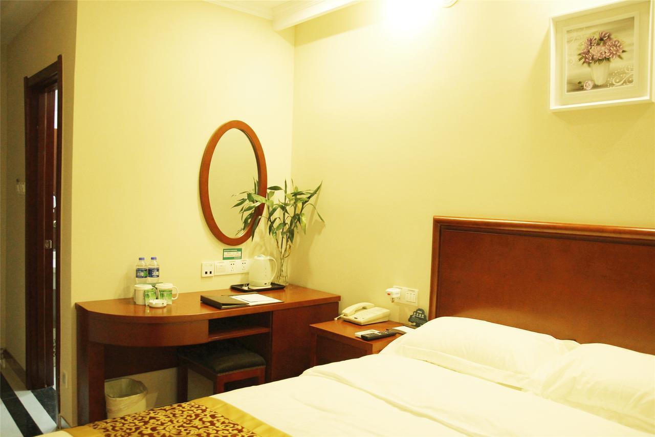 Greentree Inn Jiangsu Yancheng Dongtai Honglan Road Pedestrian Street Express Hotel Exterior photo
